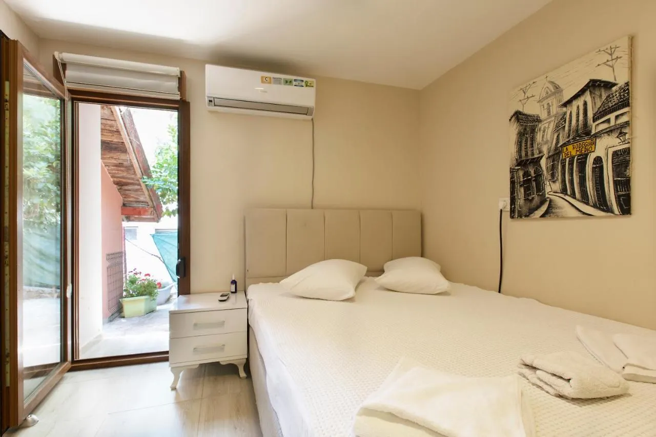Bed and Breakfast Hayalbaz Измир Турция