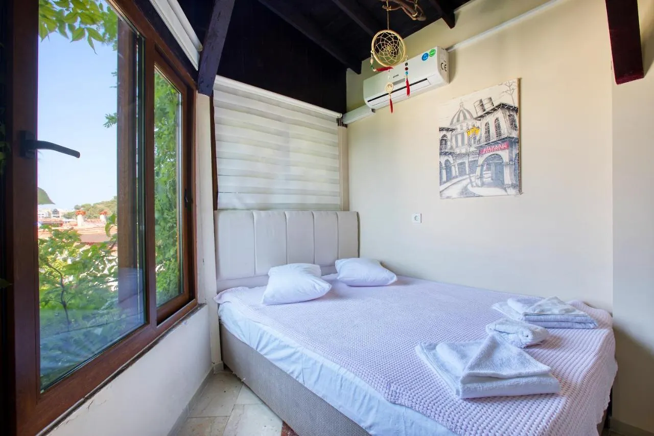 Bed and Breakfast Hayalbaz Измир