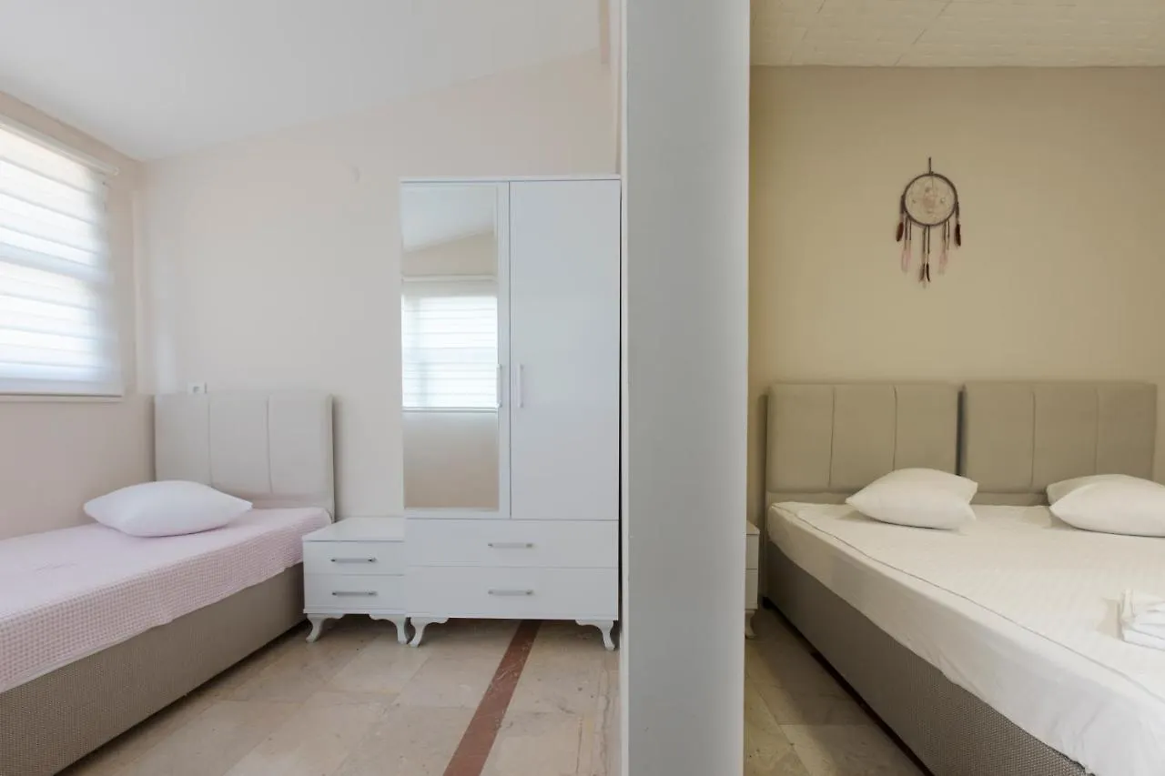 Bed and Breakfast Hayalbaz Измир 0*,